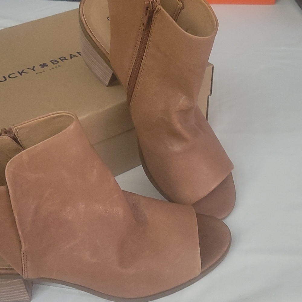 Lucky Brand Shoes